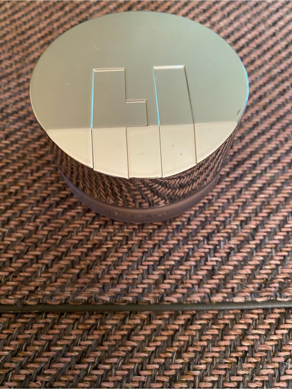 Haus Labs bio blurring loose setting powder in in shade Neutral Peach
